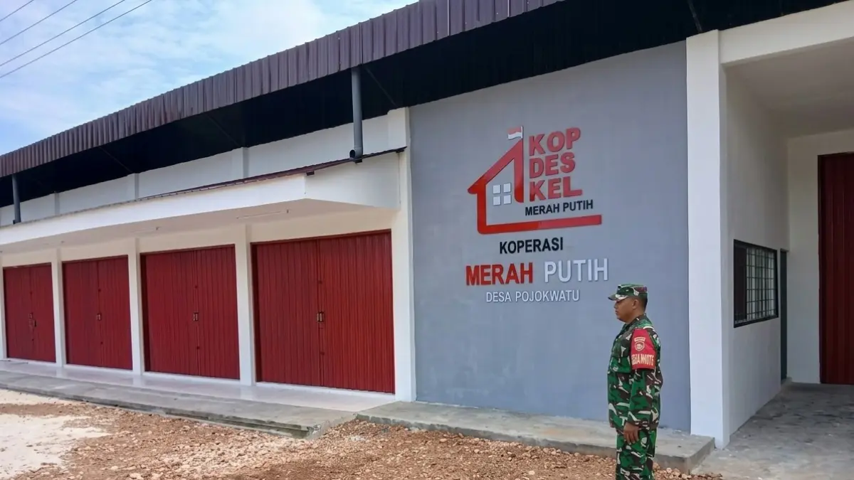 SIAP BEROPERASI: KDMP Pojokwatu, Kecamatan Sambong yang telah rampung pembangunannya. (ACHMAD SYAEROYZI/RDR.BJN)