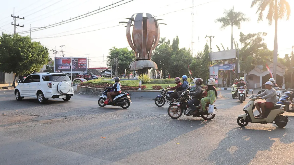IKON : Bundara Jetak menjadi salah satu ikon Bojonegoro. (ANDHIKA FERIAWAN/RADAR BOJONEGORO)
