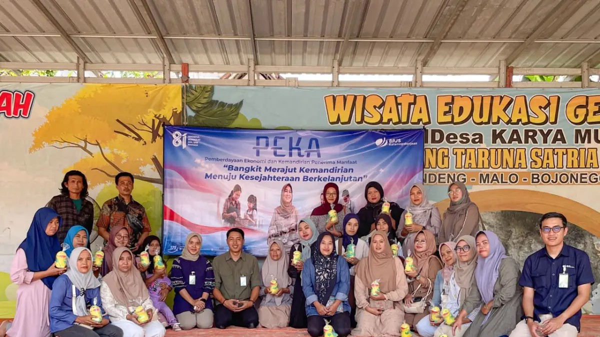 BEKALI PENERIMA MANFAAT: BPJS Ketenagakerjaan Bojonegoro dorong kemandirian dan produktivitas penerima manfaat jaminan pensiun di WEG Desa Rendeng, Kecamatan Malo, Selasa (15/9/2026).