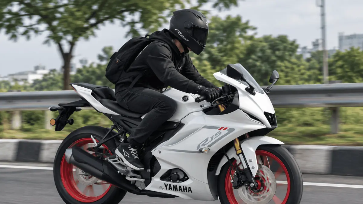 Ilustrasi motor yamaha R15 Connected 2026