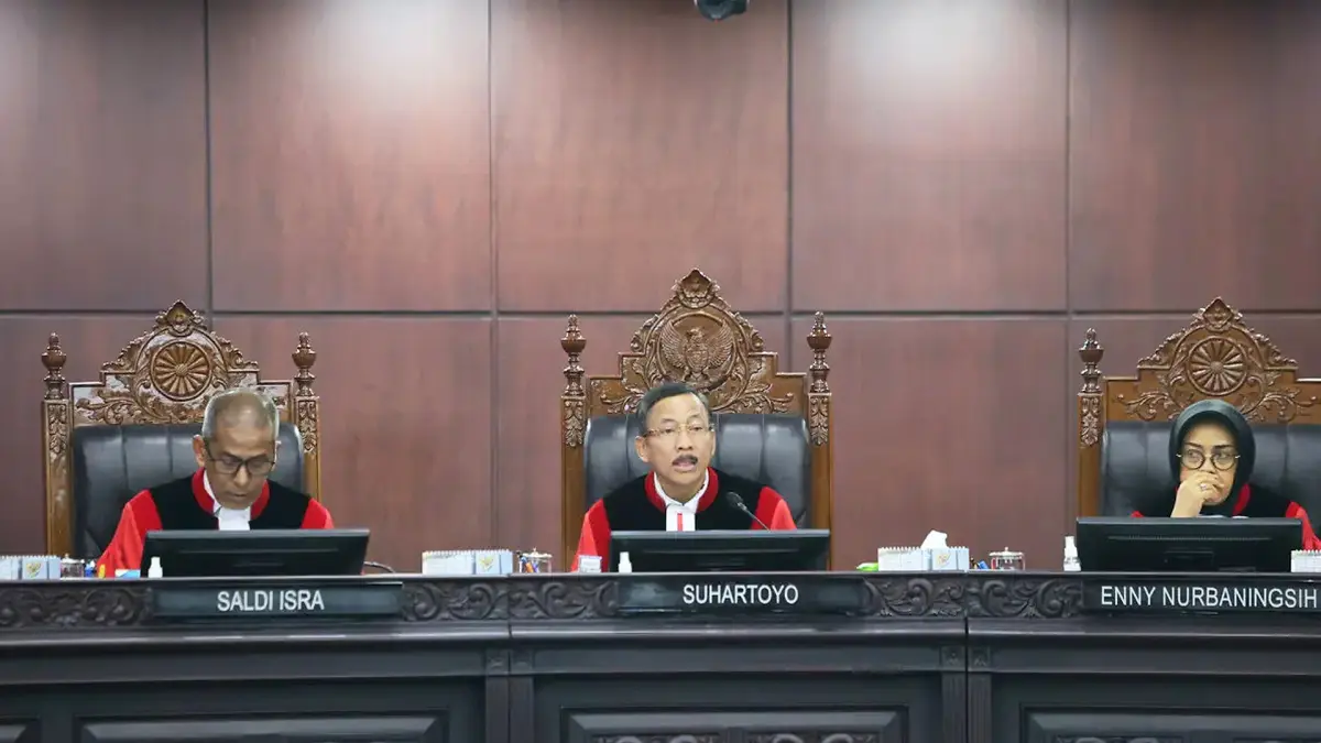 Sidang lanjutan gugatan syarat pendidikan Gibran. (ISTIMEWA/ANDHIKA FERIAWAN/RADAR BOJONEGORO)