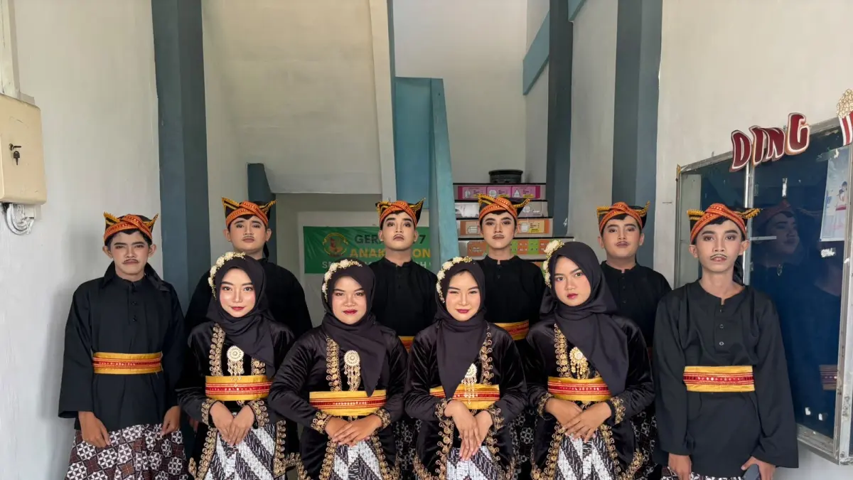 Merajut Tradisi, Mengukir Prestasi: Musebo Bersinar di Peringatan HJB