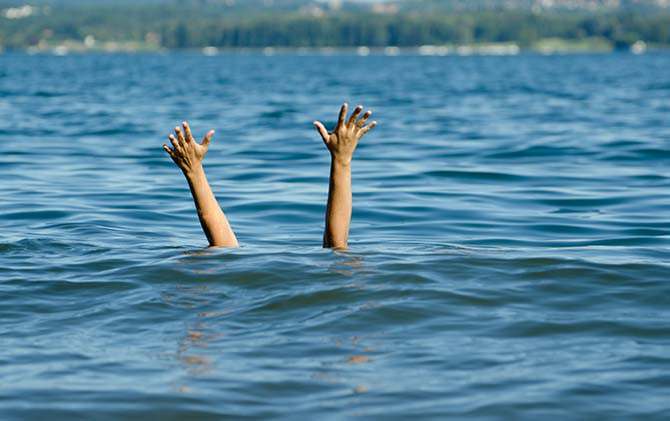 ini-akibatnya-kalau-nekad-seberangi-bengawan-solo-dengan-berenang