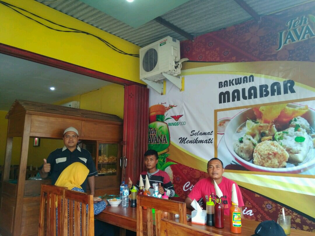 pernah-digusur-kini-bakso-malabar-punya-3-cabang