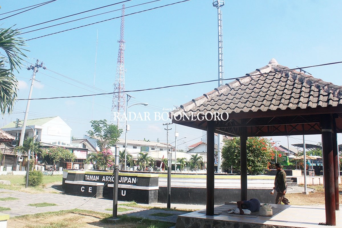 taman-aryo-jipang-digunakan-mukim-gelandangan