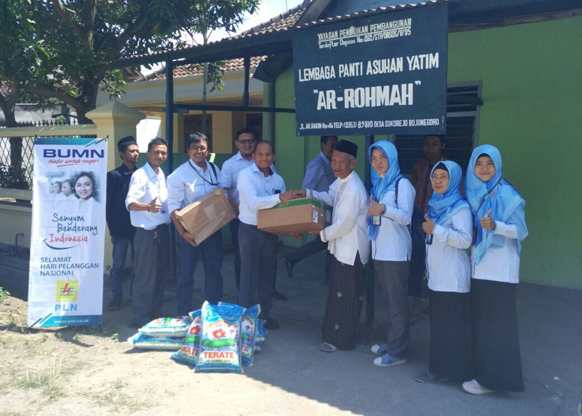 hari-pelanggan-nasional-pln-bagi-hadiah