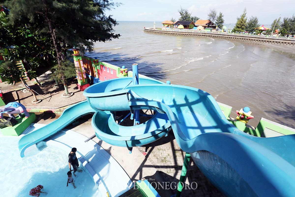 nasib-wisata-kambang-putih-mengambang