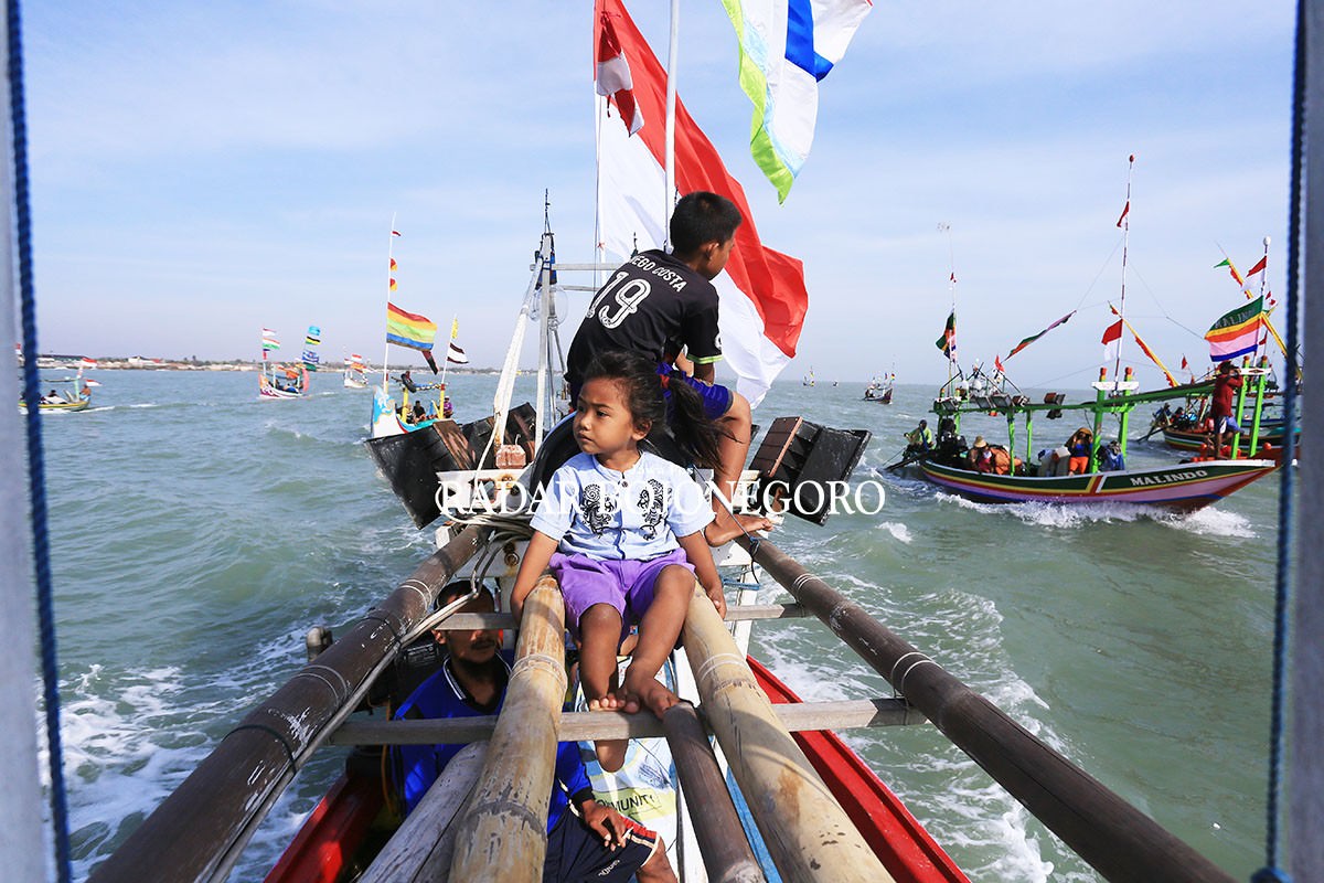 sedekah-laut-syukuri-hasil-melimpahnbsp