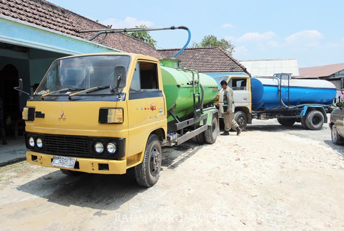 tertibkan-penjual-air-bawah-tanah