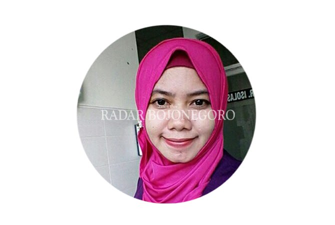 jadi-perawat-perempuan-ini-harus-cepat-tanggap