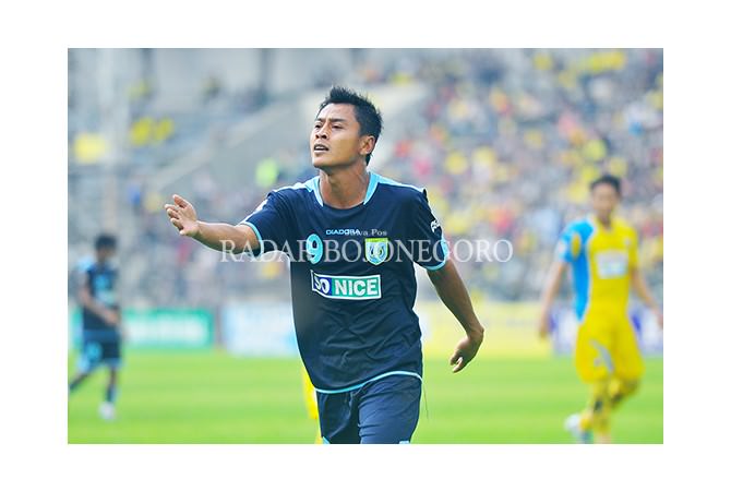 laga-pembuktian-samsul-arif-dan-sagara-jadi-lawan-persibo
