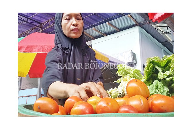 mamah-muda-jangan-buang-buang-tomat-ini-alasannya