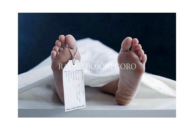 mahasiswi-tewas-hantam-truk-parkir