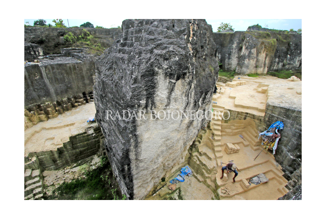Bak Menara Batu Kumbung
