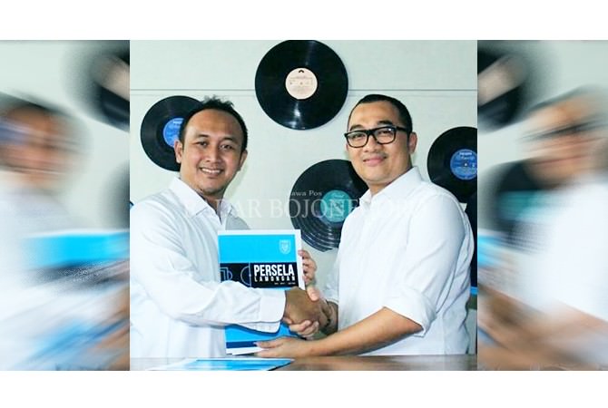 Dapur Roti Bangga Dengan LA Mania 