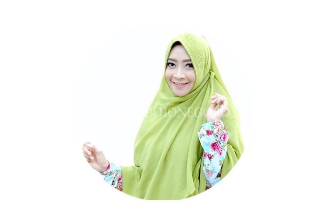 Gadis ini Terjun Jadi Model Berhijab