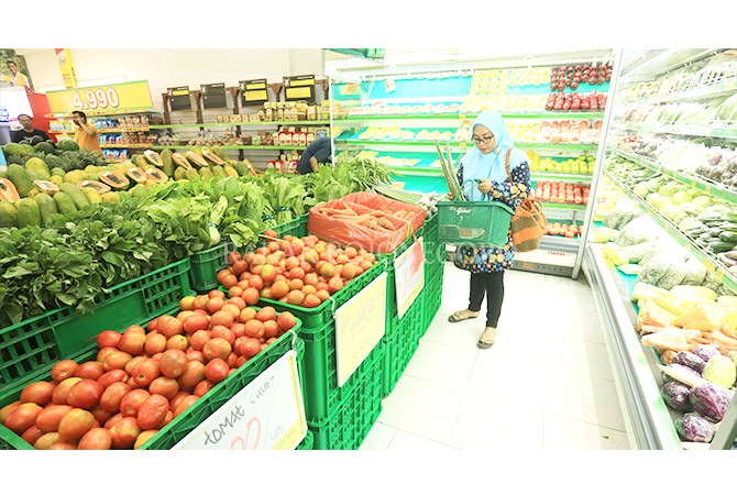 Pasar Modern Masih Andalkan Stok Luar Kota