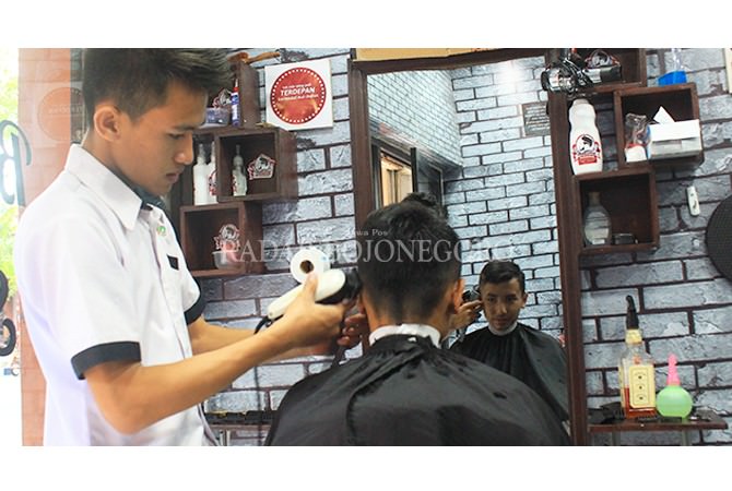 Bisnis Barbershop Ramaikan Persaingan