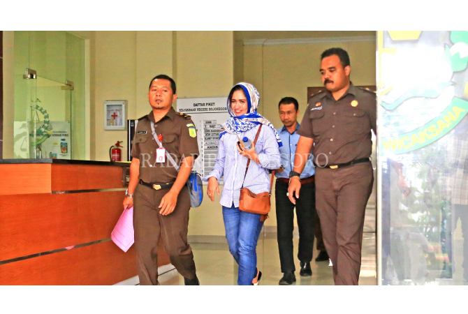 Diadili, Marfuah Didakwa Tiga Pasal