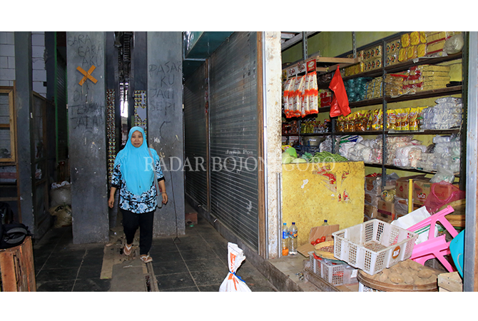 Konstruksi Pasar Sidoharjo Dikeluhkan Pedagang