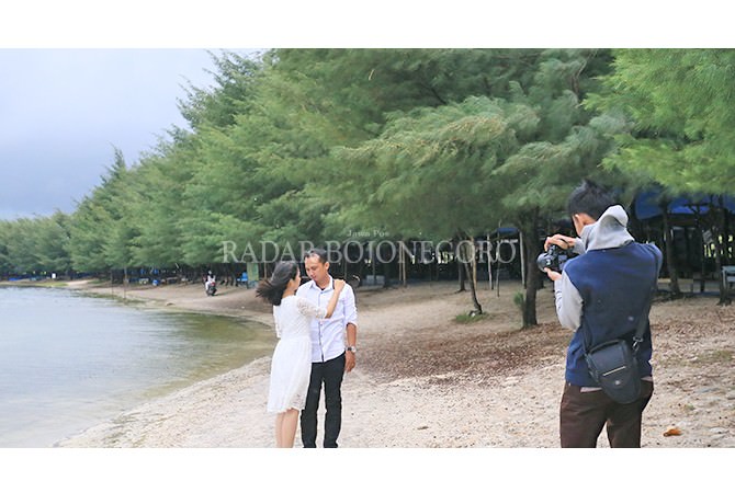 Pantai Kuasai Pasar Wisatawan