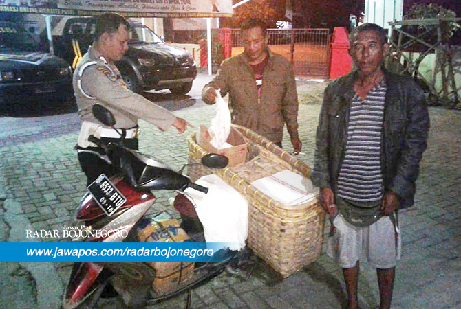 Gagalkan Pengiriman Arak dari Bojonegoro