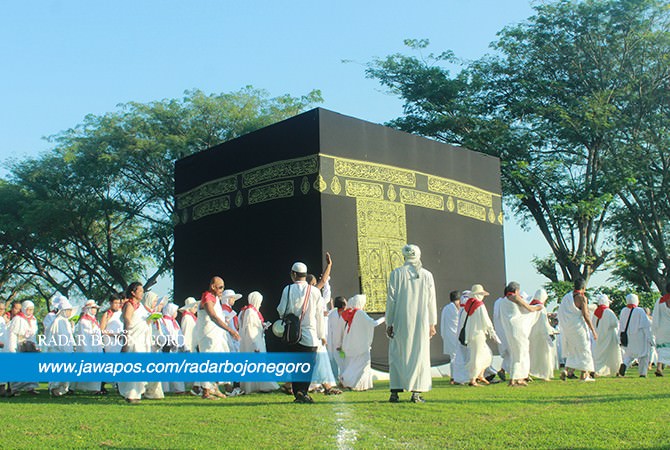 Jamaah Dibekali Gelang “Antinyasar”