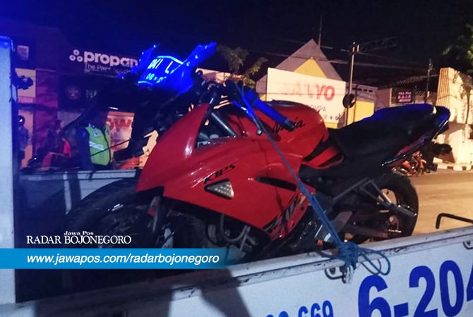 Tewaskan Dua Pengendara, Dua Truk  Kabur