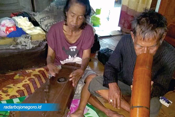Mbah Rukini, Penjaga Musik Siter asal Kecamatan Padangan