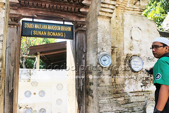 Candi Bulujowo Ditemukan 2014, Setelah Itu Tidak Terjaga