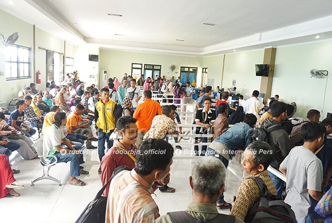Cetak E-KTP di Kecamatan Tergantung Bupati