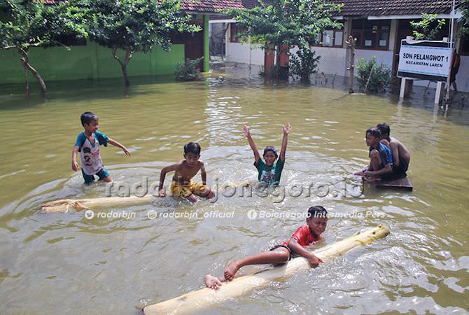 SDN Pelangwot 1 Gelar UTS di Musala