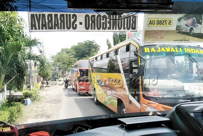 Bus Nyalip Sering Bikin Pemotor Waswas