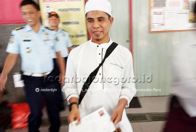 Dibebaskan, Napiter Pergi ke Surabaya