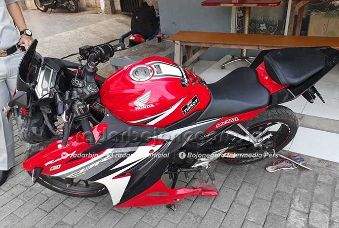 Motor v Motor, Tiga Orang Terluka