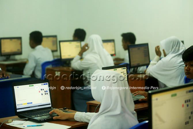 Pilih Menikah Ketimbang Ikut UNBK