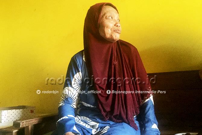 Dua Tahun Menabung dari Jasa Memijat