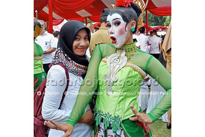Khasnya Gerakan Patah-Patah, Kaku, Ada Lucunya