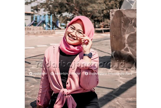 Bepergian Sambil Jepret Foto