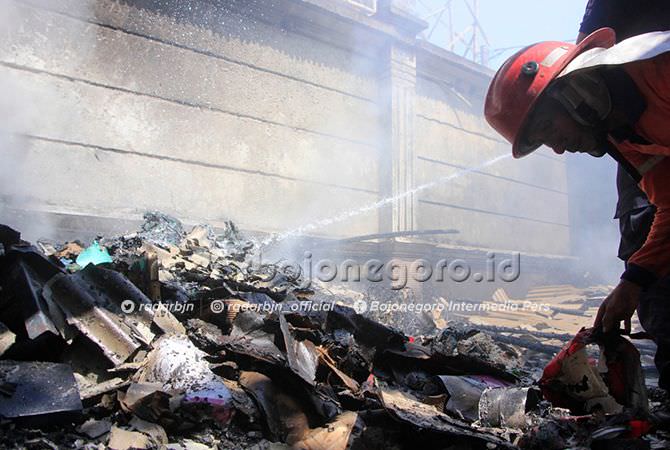 Gudang Hotel Mustika Terbakar
