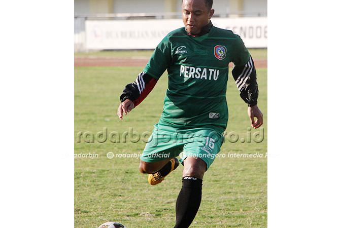 Sulis dan Wahyu Teguh Gabung BWFC