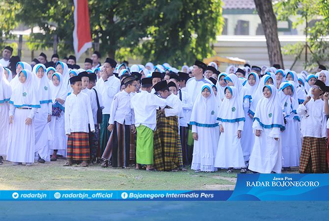 Perhatian Terhadap Pesantren Masih Rendah