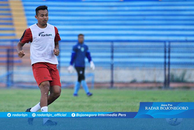 Satu Poin dari Gol Arif Satria Bangkitkan Skuad Persela