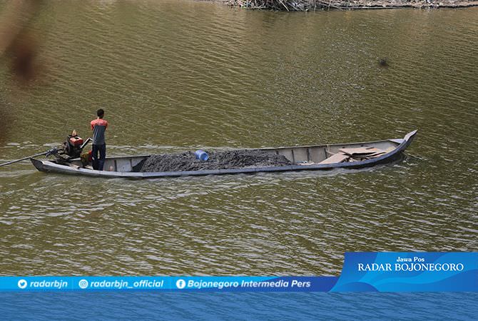 Sebanyak 110 Tebing Bengawan Solo Rawan Longsor