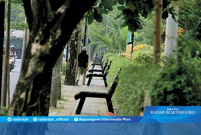Kini Bisa Bersantai di Jalan Veteran 