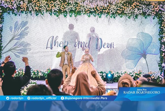 Pernikahan Berhadiah Logam Mulia