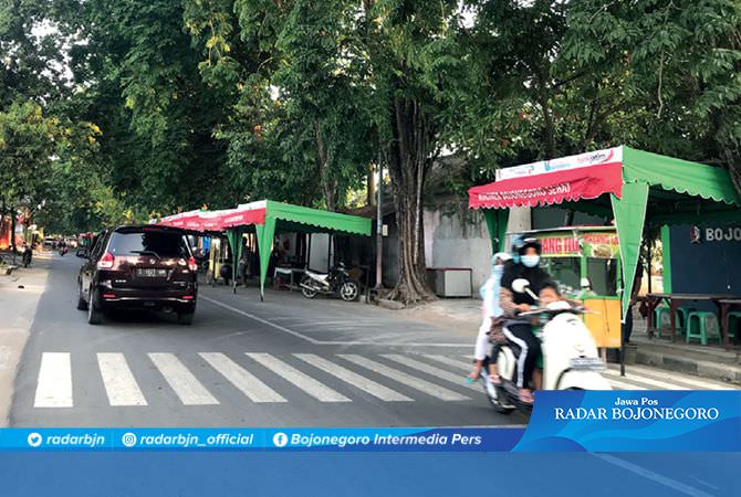 Jalan Mastrip Disterilkan, PKL Direlokasi Kembali