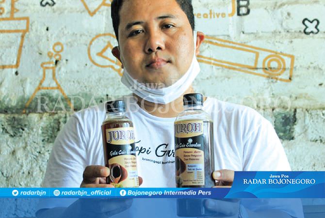 Hadi, Pembuat Gula Cair dari Buah Siwalan