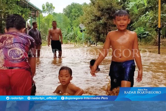 Akibat Hutan Gundul, Tak Hujan Tetap Tergenang Banjir