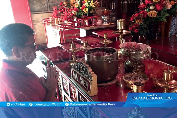 Sarankan Sembahyang di Rumah, Di Kelenteng Hanya 20 Perwakilan